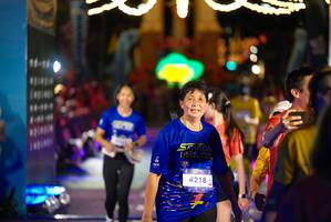 BIB: 4218
                            <button type="button" onclick="openModal(26269434)" class="btn btn-primary btn-sm float-right btn-popup" data-toggle="modal" data-target=".modal-high-quality">
                        <i class="fas fa-shopping-cart"></i> Add to Cart
                    </button>
                                            <button type="button" onclick="isThisMe(26269434, true)" class="btn btn-success btn-sm float-right btn-popup btn-isme hidden" data-toggle="tooltip" data-placement="bottom" title="นี่คือรูปของคุณใช่ไหม คลิกที่นี่เพื่อเอาเข้าอัลบั้ม">
                        <i class="fas fa-plus"></i> Add to album
                    </button>
                    <button type="button" onclick="isThisMe(26269434, false)" class="btn btn-warning btn-sm float-right btn-popup btn-isnotme hidden">
                        <i class="fas fa-ban"></i> Remove from album
                    </button>