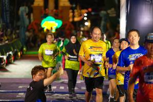 BIB: 4242
                            <button type="button" onclick="openModal(26268632)" class="btn btn-primary btn-sm float-right btn-popup" data-toggle="modal" data-target=".modal-high-quality">
                        <i class="fas fa-shopping-cart"></i> Add to Cart
                    </button>
                                            <button type="button" onclick="isThisMe(26268632, true)" class="btn btn-success btn-sm float-right btn-popup btn-isme hidden" data-toggle="tooltip" data-placement="bottom" title="นี่คือรูปของคุณใช่ไหม คลิกที่นี่เพื่อเอาเข้าอัลบั้ม">
                        <i class="fas fa-plus"></i> Add to album
                    </button>
                    <button type="button" onclick="isThisMe(26268632, false)" class="btn btn-warning btn-sm float-right btn-popup btn-isnotme hidden">
                        <i class="fas fa-ban"></i> Remove from album
                    </button>