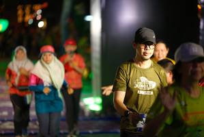 BIB: 118
                            <button type="button" onclick="openModal(26269621)" class="btn btn-primary btn-sm float-right btn-popup" data-toggle="modal" data-target=".modal-high-quality">
                        <i class="fas fa-shopping-cart"></i> Add to Cart
                    </button>
                                            <button type="button" onclick="isThisMe(26269621, true)" class="btn btn-success btn-sm float-right btn-popup btn-isme hidden" data-toggle="tooltip" data-placement="bottom" title="นี่คือรูปของคุณใช่ไหม คลิกที่นี่เพื่อเอาเข้าอัลบั้ม">
                        <i class="fas fa-plus"></i> Add to album
                    </button>
                    <button type="button" onclick="isThisMe(26269621, false)" class="btn btn-warning btn-sm float-right btn-popup btn-isnotme hidden">
                        <i class="fas fa-ban"></i> Remove from album
                    </button>