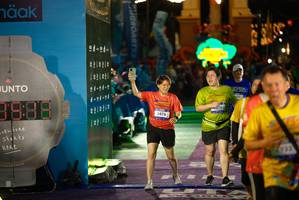 BIB: 988, 3476, 932
                            <button type="button" onclick="openModal(26269541)" class="btn btn-primary btn-sm float-right btn-popup" data-toggle="modal" data-target=".modal-high-quality">
                        <i class="fas fa-shopping-cart"></i> Add to Cart
                    </button>
                                            <button type="button" onclick="isThisMe(26269541, true)" class="btn btn-success btn-sm float-right btn-popup btn-isme hidden" data-toggle="tooltip" data-placement="bottom" title="นี่คือรูปของคุณใช่ไหม คลิกที่นี่เพื่อเอาเข้าอัลบั้ม">
                        <i class="fas fa-plus"></i> Add to album
                    </button>
                    <button type="button" onclick="isThisMe(26269541, false)" class="btn btn-warning btn-sm float-right btn-popup btn-isnotme hidden">
                        <i class="fas fa-ban"></i> Remove from album
                    </button>