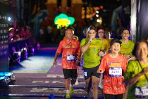 BIB: 4511, 3234
                            <button type="button" onclick="openModal(26268852)" class="btn btn-primary btn-sm float-right btn-popup" data-toggle="modal" data-target=".modal-high-quality">
                        <i class="fas fa-shopping-cart"></i> Add to Cart
                    </button>
                                            <button type="button" onclick="isThisMe(26268852, true)" class="btn btn-success btn-sm float-right btn-popup btn-isme hidden" data-toggle="tooltip" data-placement="bottom" title="นี่คือรูปของคุณใช่ไหม คลิกที่นี่เพื่อเอาเข้าอัลบั้ม">
                        <i class="fas fa-plus"></i> Add to album
                    </button>
                    <button type="button" onclick="isThisMe(26268852, false)" class="btn btn-warning btn-sm float-right btn-popup btn-isnotme hidden">
                        <i class="fas fa-ban"></i> Remove from album
                    </button>