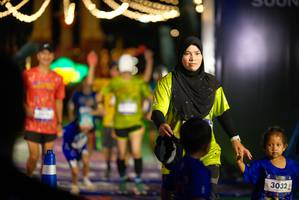 BIB: 3032
                            <button type="button" onclick="openModal(26270080)" class="btn btn-primary btn-sm float-right btn-popup" data-toggle="modal" data-target=".modal-high-quality">
                        <i class="fas fa-shopping-cart"></i> Add to Cart
                    </button>
                                            <button type="button" onclick="isThisMe(26270080, true)" class="btn btn-success btn-sm float-right btn-popup btn-isme hidden" data-toggle="tooltip" data-placement="bottom" title="นี่คือรูปของคุณใช่ไหม คลิกที่นี่เพื่อเอาเข้าอัลบั้ม">
                        <i class="fas fa-plus"></i> Add to album
                    </button>
                    <button type="button" onclick="isThisMe(26270080, false)" class="btn btn-warning btn-sm float-right btn-popup btn-isnotme hidden">
                        <i class="fas fa-ban"></i> Remove from album
                    </button>