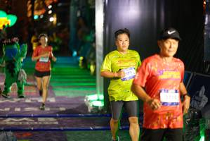 BIB: 1971, 3710
                            <button type="button" onclick="openModal(26268679)" class="btn btn-primary btn-sm float-right btn-popup" data-toggle="modal" data-target=".modal-high-quality">
                        <i class="fas fa-shopping-cart"></i> Add to Cart
                    </button>
                                            <button type="button" onclick="isThisMe(26268679, true)" class="btn btn-success btn-sm float-right btn-popup btn-isme hidden" data-toggle="tooltip" data-placement="bottom" title="นี่คือรูปของคุณใช่ไหม คลิกที่นี่เพื่อเอาเข้าอัลบั้ม">
                        <i class="fas fa-plus"></i> Add to album
                    </button>
                    <button type="button" onclick="isThisMe(26268679, false)" class="btn btn-warning btn-sm float-right btn-popup btn-isnotme hidden">
                        <i class="fas fa-ban"></i> Remove from album
                    </button>