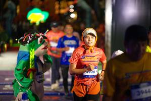 BIB: 489, 4926, 3944
                            <button type="button" onclick="openModal(26268738)" class="btn btn-primary btn-sm float-right btn-popup" data-toggle="modal" data-target=".modal-high-quality">
                        <i class="fas fa-shopping-cart"></i> Add to Cart
                    </button>
                                            <button type="button" onclick="isThisMe(26268738, true)" class="btn btn-success btn-sm float-right btn-popup btn-isme hidden" data-toggle="tooltip" data-placement="bottom" title="นี่คือรูปของคุณใช่ไหม คลิกที่นี่เพื่อเอาเข้าอัลบั้ม">
                        <i class="fas fa-plus"></i> Add to album
                    </button>
                    <button type="button" onclick="isThisMe(26268738, false)" class="btn btn-warning btn-sm float-right btn-popup btn-isnotme hidden">
                        <i class="fas fa-ban"></i> Remove from album
                    </button>