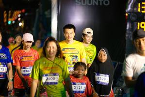 BIB: 3387, 2300, 3121, 3229
                            <button type="button" onclick="openModal(26269061)" class="btn btn-primary btn-sm float-right btn-popup" data-toggle="modal" data-target=".modal-high-quality">
                        <i class="fas fa-shopping-cart"></i> Add to Cart
                    </button>
                                            <button type="button" onclick="isThisMe(26269061, true)" class="btn btn-success btn-sm float-right btn-popup btn-isme hidden" data-toggle="tooltip" data-placement="bottom" title="นี่คือรูปของคุณใช่ไหม คลิกที่นี่เพื่อเอาเข้าอัลบั้ม">
                        <i class="fas fa-plus"></i> Add to album
                    </button>
                    <button type="button" onclick="isThisMe(26269061, false)" class="btn btn-warning btn-sm float-right btn-popup btn-isnotme hidden">
                        <i class="fas fa-ban"></i> Remove from album
                    </button>