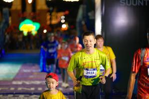 BIB: 3935
                            <button type="button" onclick="openModal(26269182)" class="btn btn-primary btn-sm float-right btn-popup" data-toggle="modal" data-target=".modal-high-quality">
                        <i class="fas fa-shopping-cart"></i> Add to Cart
                    </button>
                                            <button type="button" onclick="isThisMe(26269182, true)" class="btn btn-success btn-sm float-right btn-popup btn-isme hidden" data-toggle="tooltip" data-placement="bottom" title="นี่คือรูปของคุณใช่ไหม คลิกที่นี่เพื่อเอาเข้าอัลบั้ม">
                        <i class="fas fa-plus"></i> Add to album
                    </button>
                    <button type="button" onclick="isThisMe(26269182, false)" class="btn btn-warning btn-sm float-right btn-popup btn-isnotme hidden">
                        <i class="fas fa-ban"></i> Remove from album
                    </button>