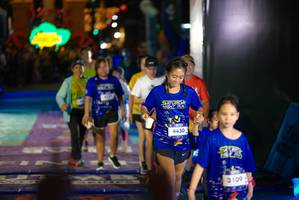 BIB: 4430, 3109
                            <button type="button" onclick="openModal(26269882)" class="btn btn-primary btn-sm float-right btn-popup" data-toggle="modal" data-target=".modal-high-quality">
                        <i class="fas fa-shopping-cart"></i> Add to Cart
                    </button>
                                            <button type="button" onclick="isThisMe(26269882, true)" class="btn btn-success btn-sm float-right btn-popup btn-isme hidden" data-toggle="tooltip" data-placement="bottom" title="นี่คือรูปของคุณใช่ไหม คลิกที่นี่เพื่อเอาเข้าอัลบั้ม">
                        <i class="fas fa-plus"></i> Add to album
                    </button>
                    <button type="button" onclick="isThisMe(26269882, false)" class="btn btn-warning btn-sm float-right btn-popup btn-isnotme hidden">
                        <i class="fas fa-ban"></i> Remove from album
                    </button>