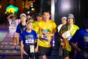 BIB: 4528, 453, 378
                            <button type="button" onclick="openModal(26269205)" class="btn btn-primary btn-sm float-right btn-popup" data-toggle="modal" data-target=".modal-high-quality">
                        <i class="fas fa-shopping-cart"></i> Add to Cart
                    </button>
                                            <button type="button" onclick="isThisMe(26269205, true)" class="btn btn-success btn-sm float-right btn-popup btn-isme hidden" data-toggle="tooltip" data-placement="bottom" title="นี่คือรูปของคุณใช่ไหม คลิกที่นี่เพื่อเอาเข้าอัลบั้ม">
                        <i class="fas fa-plus"></i> Add to album
                    </button>
                    <button type="button" onclick="isThisMe(26269205, false)" class="btn btn-warning btn-sm float-right btn-popup btn-isnotme hidden">
                        <i class="fas fa-ban"></i> Remove from album
                    </button>