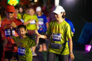 BIB: 368, 035, 3395
                            <button type="button" onclick="openModal(26269358)" class="btn btn-primary btn-sm float-right btn-popup" data-toggle="modal" data-target=".modal-high-quality">
                        <i class="fas fa-shopping-cart"></i> Add to Cart
                    </button>
                                            <button type="button" onclick="isThisMe(26269358, true)" class="btn btn-success btn-sm float-right btn-popup btn-isme hidden" data-toggle="tooltip" data-placement="bottom" title="นี่คือรูปของคุณใช่ไหม คลิกที่นี่เพื่อเอาเข้าอัลบั้ม">
                        <i class="fas fa-plus"></i> Add to album
                    </button>
                    <button type="button" onclick="isThisMe(26269358, false)" class="btn btn-warning btn-sm float-right btn-popup btn-isnotme hidden">
                        <i class="fas fa-ban"></i> Remove from album
                    </button>