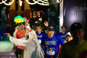 BIB: 4230, 144
                            <button type="button" onclick="openModal(26268270)" class="btn btn-primary btn-sm float-right btn-popup" data-toggle="modal" data-target=".modal-high-quality">
                        <i class="fas fa-shopping-cart"></i> Add to Cart
                    </button>
                                            <button type="button" onclick="isThisMe(26268270, true)" class="btn btn-success btn-sm float-right btn-popup btn-isme hidden" data-toggle="tooltip" data-placement="bottom" title="นี่คือรูปของคุณใช่ไหม คลิกที่นี่เพื่อเอาเข้าอัลบั้ม">
                        <i class="fas fa-plus"></i> Add to album
                    </button>
                    <button type="button" onclick="isThisMe(26268270, false)" class="btn btn-warning btn-sm float-right btn-popup btn-isnotme hidden">
                        <i class="fas fa-ban"></i> Remove from album
                    </button>