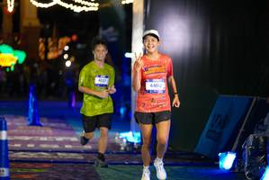 BIB: 104, 4027, 4402
                            <button type="button" onclick="openModal(26267428)" class="btn btn-primary btn-sm float-right btn-popup" data-toggle="modal" data-target=".modal-high-quality">
                        <i class="fas fa-shopping-cart"></i> Add to Cart
                    </button>
                                            <button type="button" onclick="isThisMe(26267428, true)" class="btn btn-success btn-sm float-right btn-popup btn-isme hidden" data-toggle="tooltip" data-placement="bottom" title="นี่คือรูปของคุณใช่ไหม คลิกที่นี่เพื่อเอาเข้าอัลบั้ม">
                        <i class="fas fa-plus"></i> Add to album
                    </button>
                    <button type="button" onclick="isThisMe(26267428, false)" class="btn btn-warning btn-sm float-right btn-popup btn-isnotme hidden">
                        <i class="fas fa-ban"></i> Remove from album
                    </button>