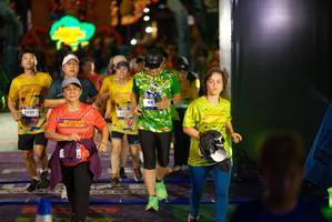 BIB: 3929
                            <button type="button" onclick="openModal(26269116)" class="btn btn-primary btn-sm float-right btn-popup" data-toggle="modal" data-target=".modal-high-quality">
                        <i class="fas fa-shopping-cart"></i> Add to Cart
                    </button>
                                            <button type="button" onclick="isThisMe(26269116, true)" class="btn btn-success btn-sm float-right btn-popup btn-isme hidden" data-toggle="tooltip" data-placement="bottom" title="นี่คือรูปของคุณใช่ไหม คลิกที่นี่เพื่อเอาเข้าอัลบั้ม">
                        <i class="fas fa-plus"></i> Add to album
                    </button>
                    <button type="button" onclick="isThisMe(26269116, false)" class="btn btn-warning btn-sm float-right btn-popup btn-isnotme hidden">
                        <i class="fas fa-ban"></i> Remove from album
                    </button>