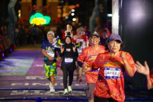 BIB: 4052
                            <button type="button" onclick="openModal(26269969)" class="btn btn-primary btn-sm float-right btn-popup" data-toggle="modal" data-target=".modal-high-quality">
                        <i class="fas fa-shopping-cart"></i> Add to Cart
                    </button>
                                            <button type="button" onclick="isThisMe(26269969, true)" class="btn btn-success btn-sm float-right btn-popup btn-isme hidden" data-toggle="tooltip" data-placement="bottom" title="นี่คือรูปของคุณใช่ไหม คลิกที่นี่เพื่อเอาเข้าอัลบั้ม">
                        <i class="fas fa-plus"></i> Add to album
                    </button>
                    <button type="button" onclick="isThisMe(26269969, false)" class="btn btn-warning btn-sm float-right btn-popup btn-isnotme hidden">
                        <i class="fas fa-ban"></i> Remove from album
                    </button>