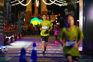 BIB: 3696
                            <button type="button" onclick="openModal(26267978)" class="btn btn-primary btn-sm float-right btn-popup" data-toggle="modal" data-target=".modal-high-quality">
                        <i class="fas fa-shopping-cart"></i> Add to Cart
                    </button>
                                            <button type="button" onclick="isThisMe(26267978, true)" class="btn btn-success btn-sm float-right btn-popup btn-isme hidden" data-toggle="tooltip" data-placement="bottom" title="นี่คือรูปของคุณใช่ไหม คลิกที่นี่เพื่อเอาเข้าอัลบั้ม">
                        <i class="fas fa-plus"></i> Add to album
                    </button>
                    <button type="button" onclick="isThisMe(26267978, false)" class="btn btn-warning btn-sm float-right btn-popup btn-isnotme hidden">
                        <i class="fas fa-ban"></i> Remove from album
                    </button>