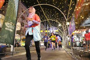 BIB: 235
                            <button type="button" onclick="openModal(26259404)" class="btn btn-primary btn-sm float-right btn-popup" data-toggle="modal" data-target=".modal-high-quality">
                        <i class="fas fa-shopping-cart"></i> Add to Cart
                    </button>
                                            <button type="button" onclick="isThisMe(26259404, true)" class="btn btn-success btn-sm float-right btn-popup btn-isme hidden" data-toggle="tooltip" data-placement="bottom" title="นี่คือรูปของคุณใช่ไหม คลิกที่นี่เพื่อเอาเข้าอัลบั้ม">
                        <i class="fas fa-plus"></i> Add to album
                    </button>
                    <button type="button" onclick="isThisMe(26259404, false)" class="btn btn-warning btn-sm float-right btn-popup btn-isnotme hidden">
                        <i class="fas fa-ban"></i> Remove from album
                    </button>