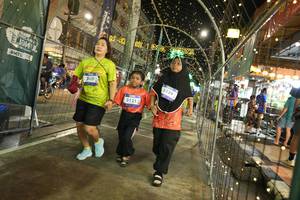 BIB: 2000, 3121, 3229
                            <button type="button" onclick="openModal(26260261)" class="btn btn-primary btn-sm float-right btn-popup" data-toggle="modal" data-target=".modal-high-quality">
                        <i class="fas fa-shopping-cart"></i> Add to Cart
                    </button>
                                            <button type="button" onclick="isThisMe(26260261, true)" class="btn btn-success btn-sm float-right btn-popup btn-isme hidden" data-toggle="tooltip" data-placement="bottom" title="นี่คือรูปของคุณใช่ไหม คลิกที่นี่เพื่อเอาเข้าอัลบั้ม">
                        <i class="fas fa-plus"></i> Add to album
                    </button>
                    <button type="button" onclick="isThisMe(26260261, false)" class="btn btn-warning btn-sm float-right btn-popup btn-isnotme hidden">
                        <i class="fas fa-ban"></i> Remove from album
                    </button>