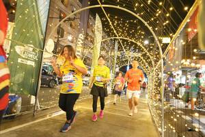 BIB: 4059
                            <button type="button" onclick="openModal(26259810)" class="btn btn-primary btn-sm float-right btn-popup" data-toggle="modal" data-target=".modal-high-quality">
                        <i class="fas fa-shopping-cart"></i> Add to Cart
                    </button>
                                            <button type="button" onclick="isThisMe(26259810, true)" class="btn btn-success btn-sm float-right btn-popup btn-isme hidden" data-toggle="tooltip" data-placement="bottom" title="นี่คือรูปของคุณใช่ไหม คลิกที่นี่เพื่อเอาเข้าอัลบั้ม">
                        <i class="fas fa-plus"></i> Add to album
                    </button>
                    <button type="button" onclick="isThisMe(26259810, false)" class="btn btn-warning btn-sm float-right btn-popup btn-isnotme hidden">
                        <i class="fas fa-ban"></i> Remove from album
                    </button>