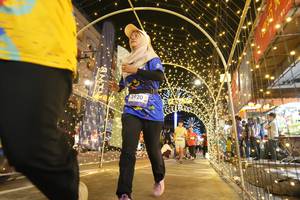 BIB: 3920
                            <button type="button" onclick="openModal(26259079)" class="btn btn-primary btn-sm float-right btn-popup" data-toggle="modal" data-target=".modal-high-quality">
                        <i class="fas fa-shopping-cart"></i> Add to Cart
                    </button>
                                            <button type="button" onclick="isThisMe(26259079, true)" class="btn btn-success btn-sm float-right btn-popup btn-isme hidden" data-toggle="tooltip" data-placement="bottom" title="นี่คือรูปของคุณใช่ไหม คลิกที่นี่เพื่อเอาเข้าอัลบั้ม">
                        <i class="fas fa-plus"></i> Add to album
                    </button>
                    <button type="button" onclick="isThisMe(26259079, false)" class="btn btn-warning btn-sm float-right btn-popup btn-isnotme hidden">
                        <i class="fas fa-ban"></i> Remove from album
                    </button>