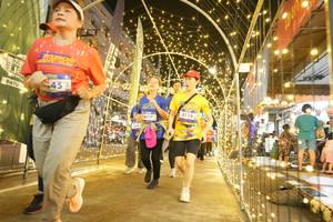 BIB: 3257
                            <button type="button" onclick="openModal(26260138)" class="btn btn-primary btn-sm float-right btn-popup" data-toggle="modal" data-target=".modal-high-quality">
                        <i class="fas fa-shopping-cart"></i> Add to Cart
                    </button>
                                            <button type="button" onclick="isThisMe(26260138, true)" class="btn btn-success btn-sm float-right btn-popup btn-isme hidden" data-toggle="tooltip" data-placement="bottom" title="นี่คือรูปของคุณใช่ไหม คลิกที่นี่เพื่อเอาเข้าอัลบั้ม">
                        <i class="fas fa-plus"></i> Add to album
                    </button>
                    <button type="button" onclick="isThisMe(26260138, false)" class="btn btn-warning btn-sm float-right btn-popup btn-isnotme hidden">
                        <i class="fas fa-ban"></i> Remove from album
                    </button>