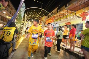 BIB: 3528, 4332
                            <button type="button" onclick="openModal(26258420)" class="btn btn-primary btn-sm float-right btn-popup" data-toggle="modal" data-target=".modal-high-quality">
                        <i class="fas fa-shopping-cart"></i> Add to Cart
                    </button>
                                            <button type="button" onclick="isThisMe(26258420, true)" class="btn btn-success btn-sm float-right btn-popup btn-isme hidden" data-toggle="tooltip" data-placement="bottom" title="นี่คือรูปของคุณใช่ไหม คลิกที่นี่เพื่อเอาเข้าอัลบั้ม">
                        <i class="fas fa-plus"></i> Add to album
                    </button>
                    <button type="button" onclick="isThisMe(26258420, false)" class="btn btn-warning btn-sm float-right btn-popup btn-isnotme hidden">
                        <i class="fas fa-ban"></i> Remove from album
                    </button>