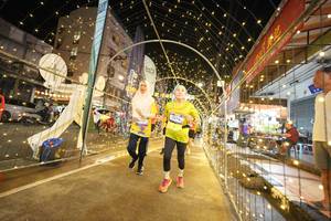 BIB: 3274
                            <button type="button" onclick="openModal(26258476)" class="btn btn-primary btn-sm float-right btn-popup" data-toggle="modal" data-target=".modal-high-quality">
                        <i class="fas fa-shopping-cart"></i> Add to Cart
                    </button>
                                            <button type="button" onclick="isThisMe(26258476, true)" class="btn btn-success btn-sm float-right btn-popup btn-isme hidden" data-toggle="tooltip" data-placement="bottom" title="นี่คือรูปของคุณใช่ไหม คลิกที่นี่เพื่อเอาเข้าอัลบั้ม">
                        <i class="fas fa-plus"></i> Add to album
                    </button>
                    <button type="button" onclick="isThisMe(26258476, false)" class="btn btn-warning btn-sm float-right btn-popup btn-isnotme hidden">
                        <i class="fas fa-ban"></i> Remove from album
                    </button>