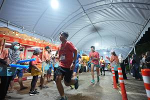 BIB: 
                            <button type="button" onclick="openModal(26258015)" class="btn btn-primary btn-sm float-right btn-popup" data-toggle="modal" data-target=".modal-high-quality">
                        <i class="fas fa-shopping-cart"></i> Add to Cart
                    </button>
                                            <button type="button" onclick="isThisMe(26258015, true)" class="btn btn-success btn-sm float-right btn-popup btn-isme hidden" data-toggle="tooltip" data-placement="bottom" title="นี่คือรูปของคุณใช่ไหม คลิกที่นี่เพื่อเอาเข้าอัลบั้ม">
                        <i class="fas fa-plus"></i> Add to album
                    </button>
                    <button type="button" onclick="isThisMe(26258015, false)" class="btn btn-warning btn-sm float-right btn-popup btn-isnotme hidden">
                        <i class="fas fa-ban"></i> Remove from album
                    </button>