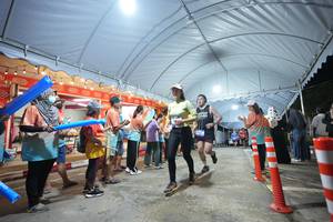 BIB: 
                            <button type="button" onclick="openModal(26258001)" class="btn btn-primary btn-sm float-right btn-popup" data-toggle="modal" data-target=".modal-high-quality">
                        <i class="fas fa-shopping-cart"></i> Add to Cart
                    </button>
                                            <button type="button" onclick="isThisMe(26258001, true)" class="btn btn-success btn-sm float-right btn-popup btn-isme hidden" data-toggle="tooltip" data-placement="bottom" title="นี่คือรูปของคุณใช่ไหม คลิกที่นี่เพื่อเอาเข้าอัลบั้ม">
                        <i class="fas fa-plus"></i> Add to album
                    </button>
                    <button type="button" onclick="isThisMe(26258001, false)" class="btn btn-warning btn-sm float-right btn-popup btn-isnotme hidden">
                        <i class="fas fa-ban"></i> Remove from album
                    </button>