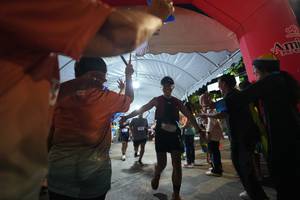 BIB: 6530
                            <button type="button" onclick="openModal(26257724)" class="btn btn-primary btn-sm float-right btn-popup" data-toggle="modal" data-target=".modal-high-quality">
                        <i class="fas fa-shopping-cart"></i> Add to Cart
                    </button>
                                            <button type="button" onclick="isThisMe(26257724, true)" class="btn btn-success btn-sm float-right btn-popup btn-isme hidden" data-toggle="tooltip" data-placement="bottom" title="นี่คือรูปของคุณใช่ไหม คลิกที่นี่เพื่อเอาเข้าอัลบั้ม">
                        <i class="fas fa-plus"></i> Add to album
                    </button>
                    <button type="button" onclick="isThisMe(26257724, false)" class="btn btn-warning btn-sm float-right btn-popup btn-isnotme hidden">
                        <i class="fas fa-ban"></i> Remove from album
                    </button>