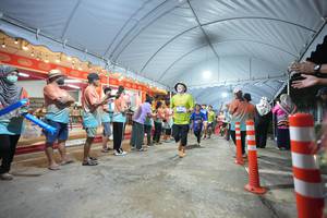 BIB: 
                            <button type="button" onclick="openModal(26258292)" class="btn btn-primary btn-sm float-right btn-popup" data-toggle="modal" data-target=".modal-high-quality">
                        <i class="fas fa-shopping-cart"></i> Add to Cart
                    </button>
                                            <button type="button" onclick="isThisMe(26258292, true)" class="btn btn-success btn-sm float-right btn-popup btn-isme hidden" data-toggle="tooltip" data-placement="bottom" title="นี่คือรูปของคุณใช่ไหม คลิกที่นี่เพื่อเอาเข้าอัลบั้ม">
                        <i class="fas fa-plus"></i> Add to album
                    </button>
                    <button type="button" onclick="isThisMe(26258292, false)" class="btn btn-warning btn-sm float-right btn-popup btn-isnotme hidden">
                        <i class="fas fa-ban"></i> Remove from album
                    </button>