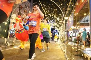 BIB: 3204, 3381
                            <button type="button" onclick="openModal(26260180)" class="btn btn-primary btn-sm float-right btn-popup" data-toggle="modal" data-target=".modal-high-quality">
                        <i class="fas fa-shopping-cart"></i> Add to Cart
                    </button>
                                            <button type="button" onclick="isThisMe(26260180, true)" class="btn btn-success btn-sm float-right btn-popup btn-isme hidden" data-toggle="tooltip" data-placement="bottom" title="นี่คือรูปของคุณใช่ไหม คลิกที่นี่เพื่อเอาเข้าอัลบั้ม">
                        <i class="fas fa-plus"></i> Add to album
                    </button>
                    <button type="button" onclick="isThisMe(26260180, false)" class="btn btn-warning btn-sm float-right btn-popup btn-isnotme hidden">
                        <i class="fas fa-ban"></i> Remove from album
                    </button>