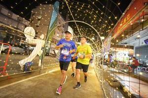 BIB: 3437
                            <button type="button" onclick="openModal(26258539)" class="btn btn-primary btn-sm float-right btn-popup" data-toggle="modal" data-target=".modal-high-quality">
                        <i class="fas fa-shopping-cart"></i> Add to Cart
                    </button>
                                            <button type="button" onclick="isThisMe(26258539, true)" class="btn btn-success btn-sm float-right btn-popup btn-isme hidden" data-toggle="tooltip" data-placement="bottom" title="นี่คือรูปของคุณใช่ไหม คลิกที่นี่เพื่อเอาเข้าอัลบั้ม">
                        <i class="fas fa-plus"></i> Add to album
                    </button>
                    <button type="button" onclick="isThisMe(26258539, false)" class="btn btn-warning btn-sm float-right btn-popup btn-isnotme hidden">
                        <i class="fas fa-ban"></i> Remove from album
                    </button>