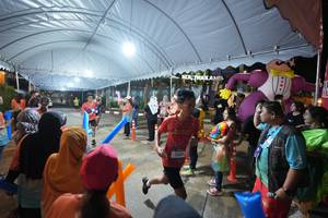 BIB: 33893
                            <button type="button" onclick="openModal(26257893)" class="btn btn-primary btn-sm float-right btn-popup" data-toggle="modal" data-target=".modal-high-quality">
                        <i class="fas fa-shopping-cart"></i> Add to Cart
                    </button>
                                            <button type="button" onclick="isThisMe(26257893, true)" class="btn btn-success btn-sm float-right btn-popup btn-isme hidden" data-toggle="tooltip" data-placement="bottom" title="นี่คือรูปของคุณใช่ไหม คลิกที่นี่เพื่อเอาเข้าอัลบั้ม">
                        <i class="fas fa-plus"></i> Add to album
                    </button>
                    <button type="button" onclick="isThisMe(26257893, false)" class="btn btn-warning btn-sm float-right btn-popup btn-isnotme hidden">
                        <i class="fas fa-ban"></i> Remove from album
                    </button>