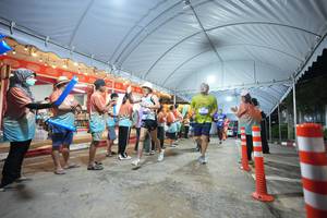 BIB: 
                            <button type="button" onclick="openModal(26258249)" class="btn btn-primary btn-sm float-right btn-popup" data-toggle="modal" data-target=".modal-high-quality">
                        <i class="fas fa-shopping-cart"></i> Add to Cart
                    </button>
                                            <button type="button" onclick="isThisMe(26258249, true)" class="btn btn-success btn-sm float-right btn-popup btn-isme hidden" data-toggle="tooltip" data-placement="bottom" title="นี่คือรูปของคุณใช่ไหม คลิกที่นี่เพื่อเอาเข้าอัลบั้ม">
                        <i class="fas fa-plus"></i> Add to album
                    </button>
                    <button type="button" onclick="isThisMe(26258249, false)" class="btn btn-warning btn-sm float-right btn-popup btn-isnotme hidden">
                        <i class="fas fa-ban"></i> Remove from album
                    </button>