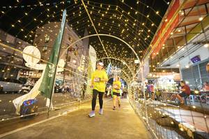 BIB: 
                            <button type="button" onclick="openModal(26258512)" class="btn btn-primary btn-sm float-right btn-popup" data-toggle="modal" data-target=".modal-high-quality">
                        <i class="fas fa-shopping-cart"></i> Add to Cart
                    </button>
                                            <button type="button" onclick="isThisMe(26258512, true)" class="btn btn-success btn-sm float-right btn-popup btn-isme hidden" data-toggle="tooltip" data-placement="bottom" title="นี่คือรูปของคุณใช่ไหม คลิกที่นี่เพื่อเอาเข้าอัลบั้ม">
                        <i class="fas fa-plus"></i> Add to album
                    </button>
                    <button type="button" onclick="isThisMe(26258512, false)" class="btn btn-warning btn-sm float-right btn-popup btn-isnotme hidden">
                        <i class="fas fa-ban"></i> Remove from album
                    </button>