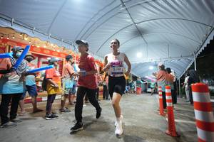 BIB: 33901
                            <button type="button" onclick="openModal(26258075)" class="btn btn-primary btn-sm float-right btn-popup" data-toggle="modal" data-target=".modal-high-quality">
                        <i class="fas fa-shopping-cart"></i> Add to Cart
                    </button>
                                            <button type="button" onclick="isThisMe(26258075, true)" class="btn btn-success btn-sm float-right btn-popup btn-isme hidden" data-toggle="tooltip" data-placement="bottom" title="นี่คือรูปของคุณใช่ไหม คลิกที่นี่เพื่อเอาเข้าอัลบั้ม">
                        <i class="fas fa-plus"></i> Add to album
                    </button>
                    <button type="button" onclick="isThisMe(26258075, false)" class="btn btn-warning btn-sm float-right btn-popup btn-isnotme hidden">
                        <i class="fas fa-ban"></i> Remove from album
                    </button>