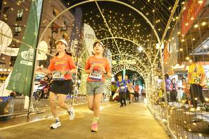 BIB: 4283, 4285
                            <button type="button" onclick="openModal(26259246)" class="btn btn-primary btn-sm float-right btn-popup" data-toggle="modal" data-target=".modal-high-quality">
                        <i class="fas fa-shopping-cart"></i> Add to Cart
                    </button>
                                            <button type="button" onclick="isThisMe(26259246, true)" class="btn btn-success btn-sm float-right btn-popup btn-isme hidden" data-toggle="tooltip" data-placement="bottom" title="นี่คือรูปของคุณใช่ไหม คลิกที่นี่เพื่อเอาเข้าอัลบั้ม">
                        <i class="fas fa-plus"></i> Add to album
                    </button>
                    <button type="button" onclick="isThisMe(26259246, false)" class="btn btn-warning btn-sm float-right btn-popup btn-isnotme hidden">
                        <i class="fas fa-ban"></i> Remove from album
                    </button>