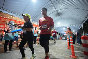 BIB: 4179
                            <button type="button" onclick="openModal(26258110)" class="btn btn-primary btn-sm float-right btn-popup" data-toggle="modal" data-target=".modal-high-quality">
                        <i class="fas fa-shopping-cart"></i> Add to Cart
                    </button>
                                            <button type="button" onclick="isThisMe(26258110, true)" class="btn btn-success btn-sm float-right btn-popup btn-isme hidden" data-toggle="tooltip" data-placement="bottom" title="นี่คือรูปของคุณใช่ไหม คลิกที่นี่เพื่อเอาเข้าอัลบั้ม">
                        <i class="fas fa-plus"></i> Add to album
                    </button>
                    <button type="button" onclick="isThisMe(26258110, false)" class="btn btn-warning btn-sm float-right btn-popup btn-isnotme hidden">
                        <i class="fas fa-ban"></i> Remove from album
                    </button>