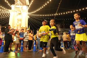 BIB: 3053
                            <button type="button" onclick="openModal(26260313)" class="btn btn-primary btn-sm float-right btn-popup" data-toggle="modal" data-target=".modal-high-quality">
                        <i class="fas fa-shopping-cart"></i> Add to Cart
                    </button>
                                            <button type="button" onclick="isThisMe(26260313, true)" class="btn btn-success btn-sm float-right btn-popup btn-isme hidden" data-toggle="tooltip" data-placement="bottom" title="นี่คือรูปของคุณใช่ไหม คลิกที่นี่เพื่อเอาเข้าอัลบั้ม">
                        <i class="fas fa-plus"></i> Add to album
                    </button>
                    <button type="button" onclick="isThisMe(26260313, false)" class="btn btn-warning btn-sm float-right btn-popup btn-isnotme hidden">
                        <i class="fas fa-ban"></i> Remove from album
                    </button>