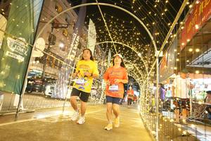 BIB: 4178, 4041
                            <button type="button" onclick="openModal(26259838)" class="btn btn-primary btn-sm float-right btn-popup" data-toggle="modal" data-target=".modal-high-quality">
                        <i class="fas fa-shopping-cart"></i> Add to Cart
                    </button>
                                            <button type="button" onclick="isThisMe(26259838, true)" class="btn btn-success btn-sm float-right btn-popup btn-isme hidden" data-toggle="tooltip" data-placement="bottom" title="นี่คือรูปของคุณใช่ไหม คลิกที่นี่เพื่อเอาเข้าอัลบั้ม">
                        <i class="fas fa-plus"></i> Add to album
                    </button>
                    <button type="button" onclick="isThisMe(26259838, false)" class="btn btn-warning btn-sm float-right btn-popup btn-isnotme hidden">
                        <i class="fas fa-ban"></i> Remove from album
                    </button>