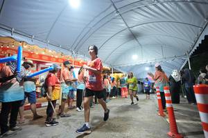 BIB: 630
                            <button type="button" onclick="openModal(26258046)" class="btn btn-primary btn-sm float-right btn-popup" data-toggle="modal" data-target=".modal-high-quality">
                        <i class="fas fa-shopping-cart"></i> Add to Cart
                    </button>
                                            <button type="button" onclick="isThisMe(26258046, true)" class="btn btn-success btn-sm float-right btn-popup btn-isme hidden" data-toggle="tooltip" data-placement="bottom" title="นี่คือรูปของคุณใช่ไหม คลิกที่นี่เพื่อเอาเข้าอัลบั้ม">
                        <i class="fas fa-plus"></i> Add to album
                    </button>
                    <button type="button" onclick="isThisMe(26258046, false)" class="btn btn-warning btn-sm float-right btn-popup btn-isnotme hidden">
                        <i class="fas fa-ban"></i> Remove from album
                    </button>