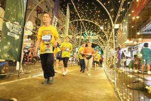 BIB: 4568
                            <button type="button" onclick="openModal(26260118)" class="btn btn-primary btn-sm float-right btn-popup" data-toggle="modal" data-target=".modal-high-quality">
                        <i class="fas fa-shopping-cart"></i> Add to Cart
                    </button>
                                            <button type="button" onclick="isThisMe(26260118, true)" class="btn btn-success btn-sm float-right btn-popup btn-isme hidden" data-toggle="tooltip" data-placement="bottom" title="นี่คือรูปของคุณใช่ไหม คลิกที่นี่เพื่อเอาเข้าอัลบั้ม">
                        <i class="fas fa-plus"></i> Add to album
                    </button>
                    <button type="button" onclick="isThisMe(26260118, false)" class="btn btn-warning btn-sm float-right btn-popup btn-isnotme hidden">
                        <i class="fas fa-ban"></i> Remove from album
                    </button>