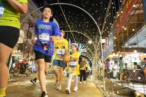 BIB: 4098, 4765
                            <button type="button" onclick="openModal(26259681)" class="btn btn-primary btn-sm float-right btn-popup" data-toggle="modal" data-target=".modal-high-quality">
                        <i class="fas fa-shopping-cart"></i> Add to Cart
                    </button>
                                            <button type="button" onclick="isThisMe(26259681, true)" class="btn btn-success btn-sm float-right btn-popup btn-isme hidden" data-toggle="tooltip" data-placement="bottom" title="นี่คือรูปของคุณใช่ไหม คลิกที่นี่เพื่อเอาเข้าอัลบั้ม">
                        <i class="fas fa-plus"></i> Add to album
                    </button>
                    <button type="button" onclick="isThisMe(26259681, false)" class="btn btn-warning btn-sm float-right btn-popup btn-isnotme hidden">
                        <i class="fas fa-ban"></i> Remove from album
                    </button>