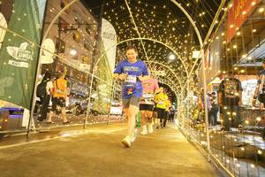 BIB: 3424
                            <button type="button" onclick="openModal(26259028)" class="btn btn-primary btn-sm float-right btn-popup" data-toggle="modal" data-target=".modal-high-quality">
                        <i class="fas fa-shopping-cart"></i> Add to Cart
                    </button>
                                            <button type="button" onclick="isThisMe(26259028, true)" class="btn btn-success btn-sm float-right btn-popup btn-isme hidden" data-toggle="tooltip" data-placement="bottom" title="นี่คือรูปของคุณใช่ไหม คลิกที่นี่เพื่อเอาเข้าอัลบั้ม">
                        <i class="fas fa-plus"></i> Add to album
                    </button>
                    <button type="button" onclick="isThisMe(26259028, false)" class="btn btn-warning btn-sm float-right btn-popup btn-isnotme hidden">
                        <i class="fas fa-ban"></i> Remove from album
                    </button>