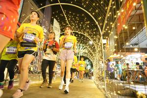 BIB: 3098, 3244, 3215
                            <button type="button" onclick="openModal(26259575)" class="btn btn-primary btn-sm float-right btn-popup" data-toggle="modal" data-target=".modal-high-quality">
                        <i class="fas fa-shopping-cart"></i> Add to Cart
                    </button>
                                            <button type="button" onclick="isThisMe(26259575, true)" class="btn btn-success btn-sm float-right btn-popup btn-isme hidden" data-toggle="tooltip" data-placement="bottom" title="นี่คือรูปของคุณใช่ไหม คลิกที่นี่เพื่อเอาเข้าอัลบั้ม">
                        <i class="fas fa-plus"></i> Add to album
                    </button>
                    <button type="button" onclick="isThisMe(26259575, false)" class="btn btn-warning btn-sm float-right btn-popup btn-isnotme hidden">
                        <i class="fas fa-ban"></i> Remove from album
                    </button>