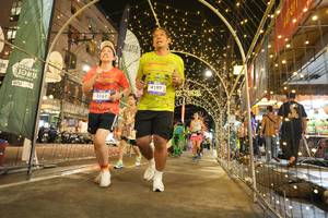 BIB: 3162, 4197
                            <button type="button" onclick="openModal(26259008)" class="btn btn-primary btn-sm float-right btn-popup" data-toggle="modal" data-target=".modal-high-quality">
                        <i class="fas fa-shopping-cart"></i> Add to Cart
                    </button>
                                            <button type="button" onclick="isThisMe(26259008, true)" class="btn btn-success btn-sm float-right btn-popup btn-isme hidden" data-toggle="tooltip" data-placement="bottom" title="นี่คือรูปของคุณใช่ไหม คลิกที่นี่เพื่อเอาเข้าอัลบั้ม">
                        <i class="fas fa-plus"></i> Add to album
                    </button>
                    <button type="button" onclick="isThisMe(26259008, false)" class="btn btn-warning btn-sm float-right btn-popup btn-isnotme hidden">
                        <i class="fas fa-ban"></i> Remove from album
                    </button>