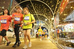 BIB: 3222, 4701, 3723
                            <button type="button" onclick="openModal(26258824)" class="btn btn-primary btn-sm float-right btn-popup" data-toggle="modal" data-target=".modal-high-quality">
                        <i class="fas fa-shopping-cart"></i> Add to Cart
                    </button>
                                            <button type="button" onclick="isThisMe(26258824, true)" class="btn btn-success btn-sm float-right btn-popup btn-isme hidden" data-toggle="tooltip" data-placement="bottom" title="นี่คือรูปของคุณใช่ไหม คลิกที่นี่เพื่อเอาเข้าอัลบั้ม">
                        <i class="fas fa-plus"></i> Add to album
                    </button>
                    <button type="button" onclick="isThisMe(26258824, false)" class="btn btn-warning btn-sm float-right btn-popup btn-isnotme hidden">
                        <i class="fas fa-ban"></i> Remove from album
                    </button>