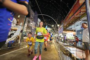 BIB: 4307, 3294
                            <button type="button" onclick="openModal(26258454)" class="btn btn-primary btn-sm float-right btn-popup" data-toggle="modal" data-target=".modal-high-quality">
                        <i class="fas fa-shopping-cart"></i> Add to Cart
                    </button>
                                            <button type="button" onclick="isThisMe(26258454, true)" class="btn btn-success btn-sm float-right btn-popup btn-isme hidden" data-toggle="tooltip" data-placement="bottom" title="นี่คือรูปของคุณใช่ไหม คลิกที่นี่เพื่อเอาเข้าอัลบั้ม">
                        <i class="fas fa-plus"></i> Add to album
                    </button>
                    <button type="button" onclick="isThisMe(26258454, false)" class="btn btn-warning btn-sm float-right btn-popup btn-isnotme hidden">
                        <i class="fas fa-ban"></i> Remove from album
                    </button>