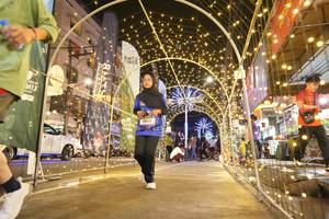 BIB: 3132, 5414
                            <button type="button" onclick="openModal(26259118)" class="btn btn-primary btn-sm float-right btn-popup" data-toggle="modal" data-target=".modal-high-quality">
                        <i class="fas fa-shopping-cart"></i> Add to Cart
                    </button>
                                            <button type="button" onclick="isThisMe(26259118, true)" class="btn btn-success btn-sm float-right btn-popup btn-isme hidden" data-toggle="tooltip" data-placement="bottom" title="นี่คือรูปของคุณใช่ไหม คลิกที่นี่เพื่อเอาเข้าอัลบั้ม">
                        <i class="fas fa-plus"></i> Add to album
                    </button>
                    <button type="button" onclick="isThisMe(26259118, false)" class="btn btn-warning btn-sm float-right btn-popup btn-isnotme hidden">
                        <i class="fas fa-ban"></i> Remove from album
                    </button>