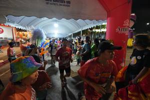 BIB: 8376073, 9636283
                            <button type="button" onclick="openModal(26257856)" class="btn btn-primary btn-sm float-right btn-popup" data-toggle="modal" data-target=".modal-high-quality">
                        <i class="fas fa-shopping-cart"></i> Add to Cart
                    </button>
                                            <button type="button" onclick="isThisMe(26257856, true)" class="btn btn-success btn-sm float-right btn-popup btn-isme hidden" data-toggle="tooltip" data-placement="bottom" title="นี่คือรูปของคุณใช่ไหม คลิกที่นี่เพื่อเอาเข้าอัลบั้ม">
                        <i class="fas fa-plus"></i> Add to album
                    </button>
                    <button type="button" onclick="isThisMe(26257856, false)" class="btn btn-warning btn-sm float-right btn-popup btn-isnotme hidden">
                        <i class="fas fa-ban"></i> Remove from album
                    </button>