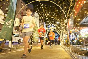 BIB: 4674, 8410
                            <button type="button" onclick="openModal(26259087)" class="btn btn-primary btn-sm float-right btn-popup" data-toggle="modal" data-target=".modal-high-quality">
                        <i class="fas fa-shopping-cart"></i> Add to Cart
                    </button>
                                            <button type="button" onclick="isThisMe(26259087, true)" class="btn btn-success btn-sm float-right btn-popup btn-isme hidden" data-toggle="tooltip" data-placement="bottom" title="นี่คือรูปของคุณใช่ไหม คลิกที่นี่เพื่อเอาเข้าอัลบั้ม">
                        <i class="fas fa-plus"></i> Add to album
                    </button>
                    <button type="button" onclick="isThisMe(26259087, false)" class="btn btn-warning btn-sm float-right btn-popup btn-isnotme hidden">
                        <i class="fas fa-ban"></i> Remove from album
                    </button>